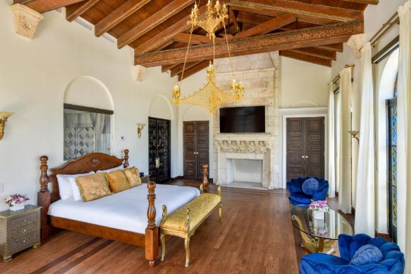 The Villa Casa Casuarina image 8